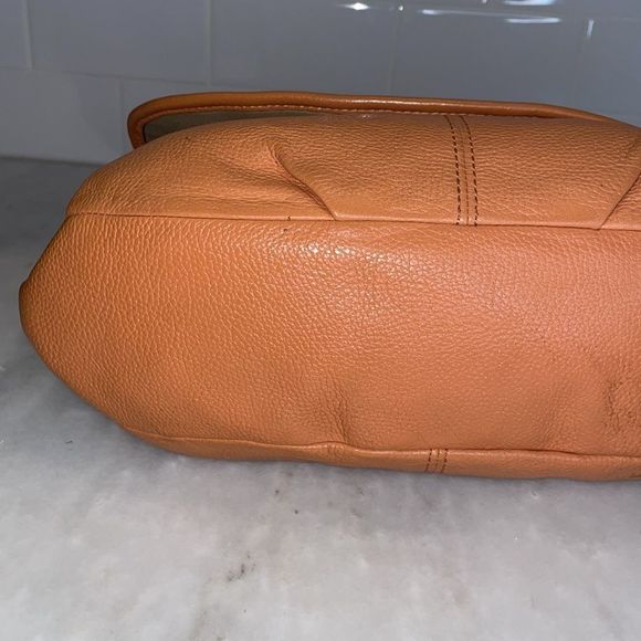 Coach Legacy Leather Flap Shoulder Crossbody sz 13” by 9”very nice - Picture 8 of 16